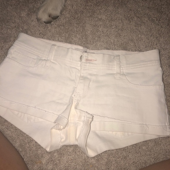 Hollister white shorts - Picture 1 of 1
